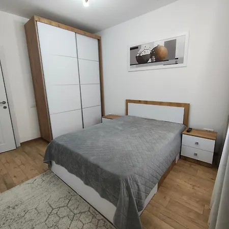 Badapartment Apartment